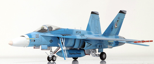 F-18A_VFC-12_002