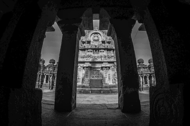Pillars of Kailasanathar Temple