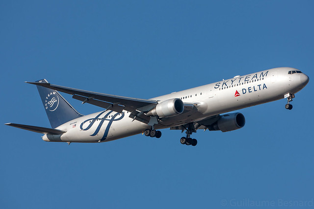 Boeing 767-400ER Delta Airlines 
