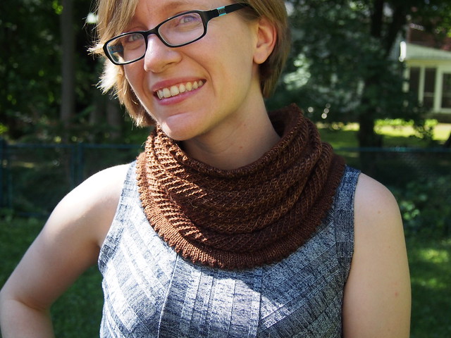 Brown Willow Cowl, finished.