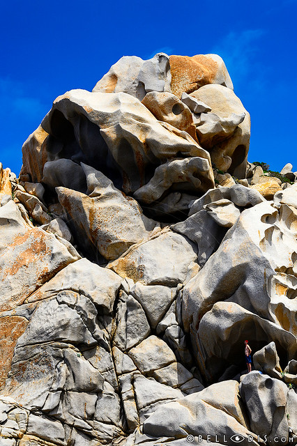 190433  Granite rocks smoothed and sculpted by wind
