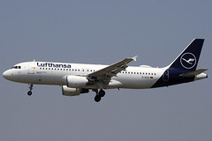 Lufthansa A320-214 D-AIZE BCN 06/07/2019