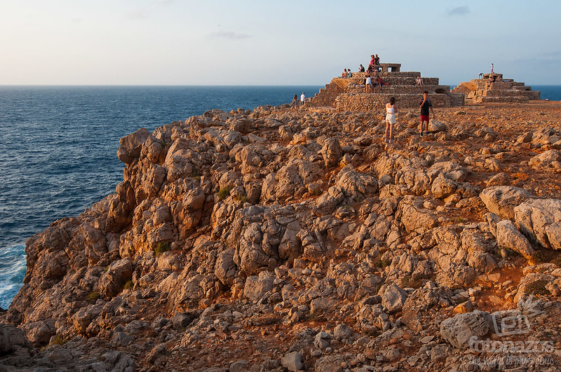 Puesta de sol desde el Faro de Punta Nati en Menorca