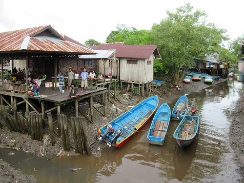 canoes agats asmat westpapua irianjaya indonesia