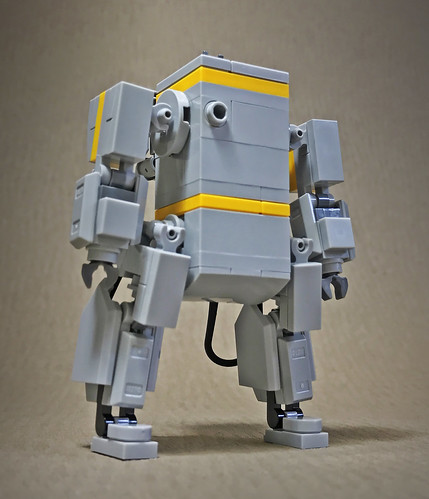 LEGO BoxBot-07