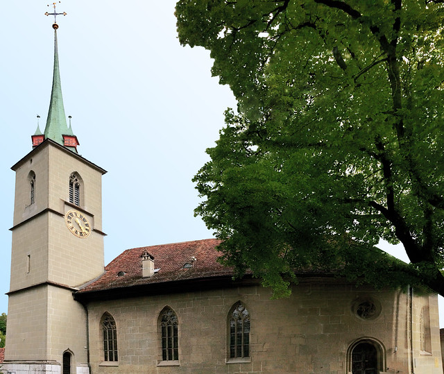 torre exterior Iglesia de Nydegg Berna Suiza 03