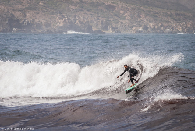 Bastian Figueroa - backside surf
