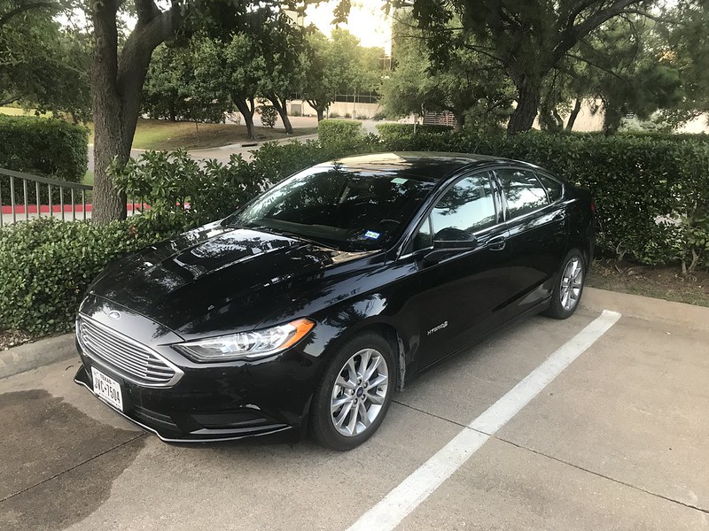 2017 Ford Fusion Hybrid Review