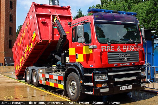 WX54 VLZ | MAN/Marshall SV Prime Mover | Surrey Fire & Rescue Service