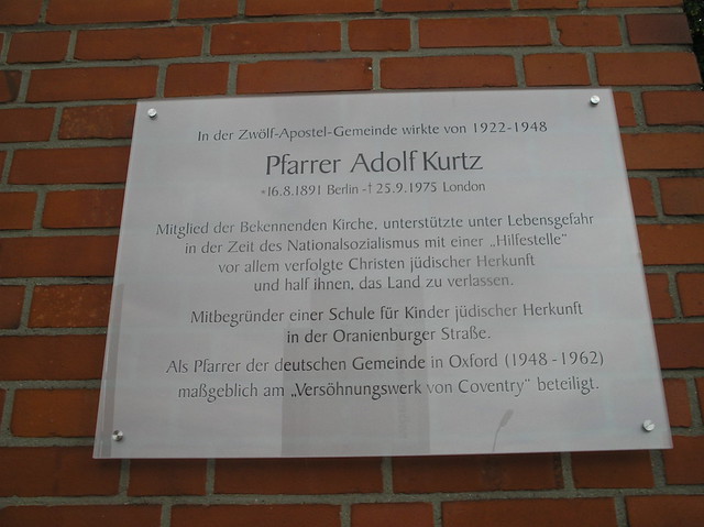 2010 Berlin Gedenktafel Pfarrer Adolf Kurtz (1891-1975) Gemeindehaus An der Apostelkirche 1 in 10783 Schöneberg