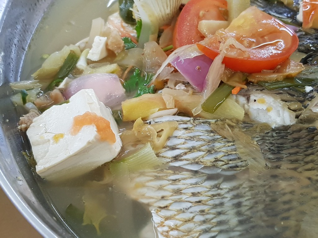 红枣潮州蒸 Red Snapper Teow Chew Steam 900g rm$27.10 (rm$19/kg + rm$10 cooking) @ 九九蒸鱼 99 Steam Fish at USJ21