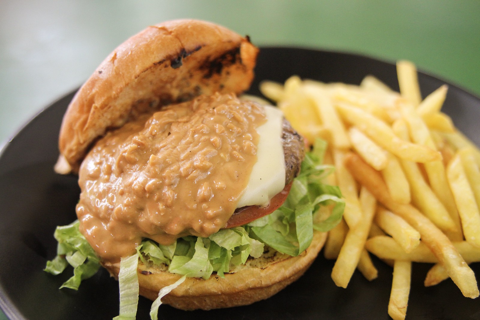 Timah Genesis Peanut Butter Burger