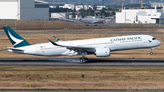 Cathay Pacific A350-941 msn 337