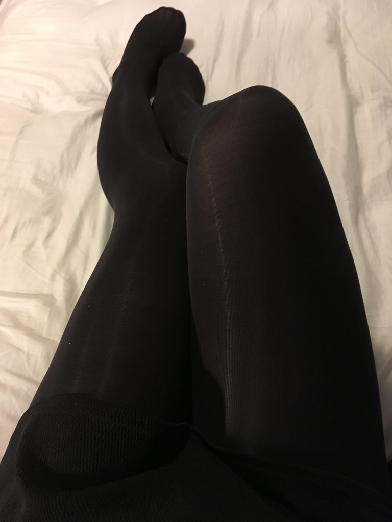 Black tights! | Opaque black tights | Alice Elsa | Flickr