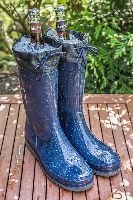 Cold beverages at 31°C - New rubber boots ;-) - smile on saturday - shoe show