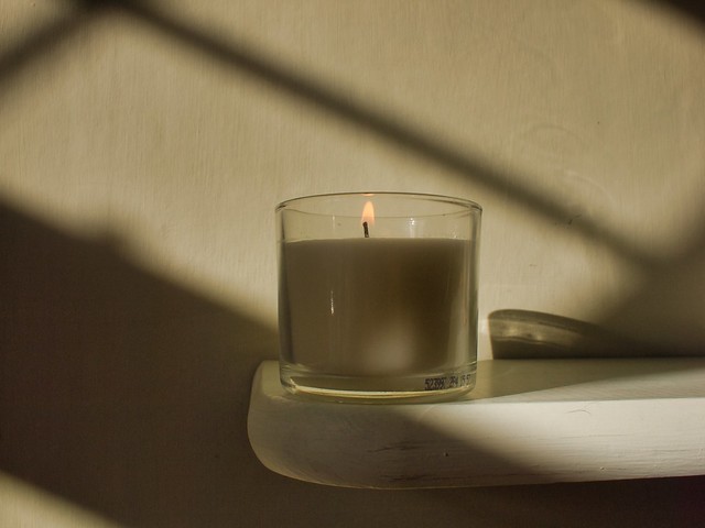 E-PL1 F9 17.0 mm : Shadow, Candle_1