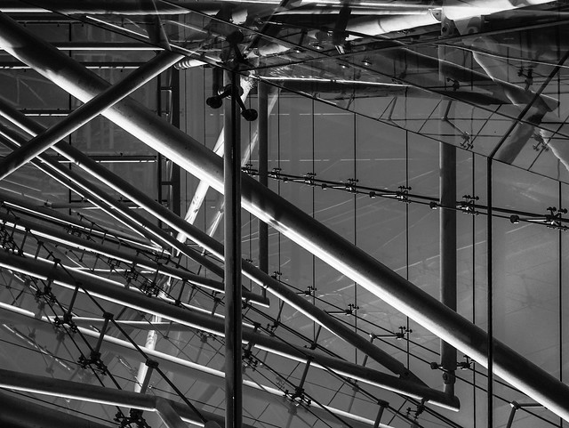Structured chaos bw