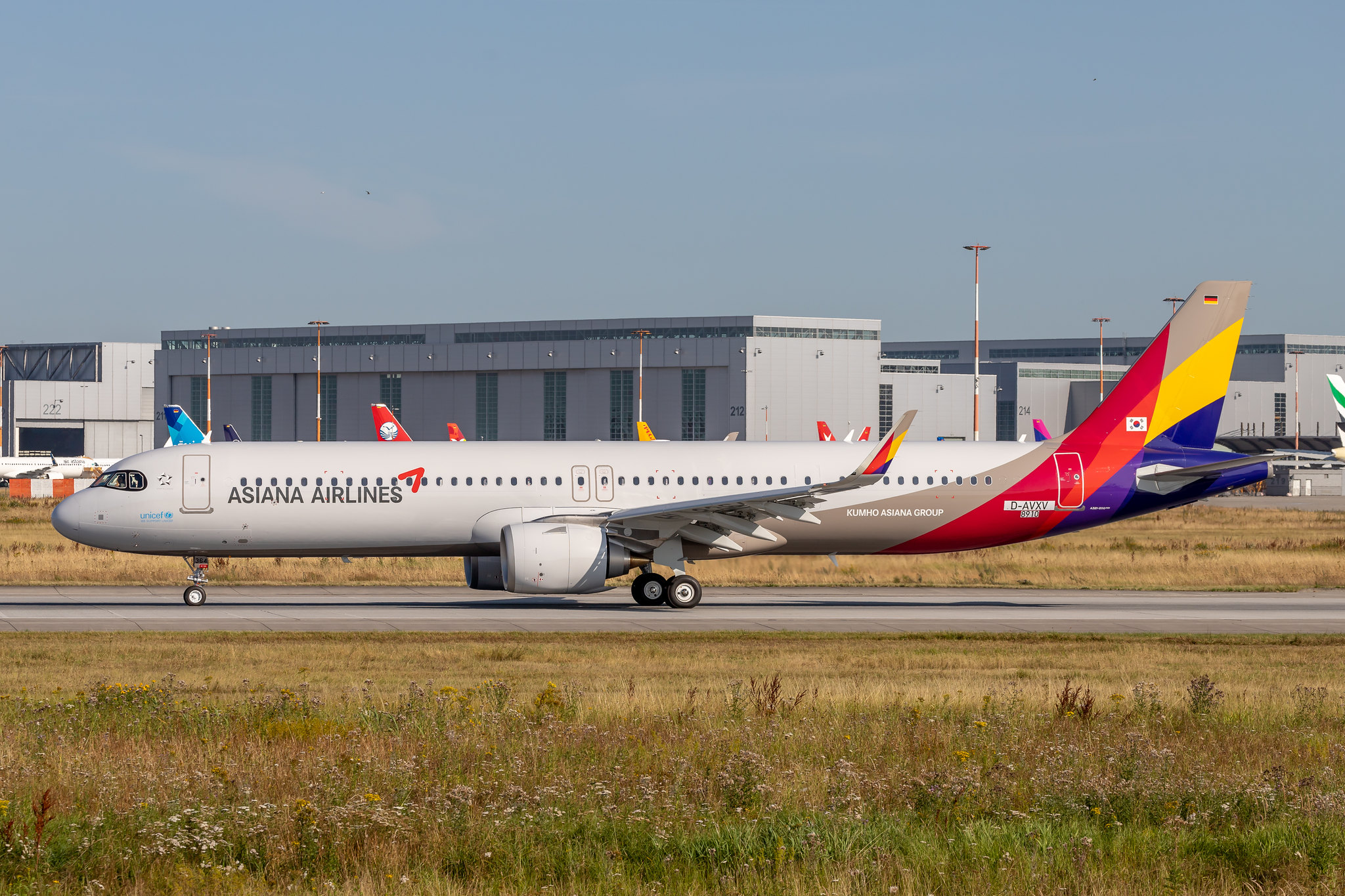 A321-252NX, Asiana Airlines, D-AVXV 