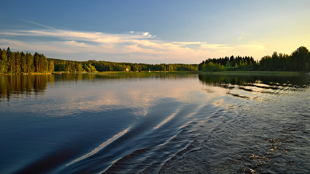 Travelling by boat around the lake Päijänne