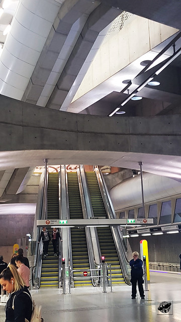 Kálvin tér metro station