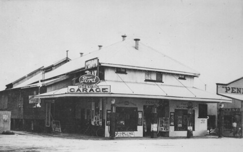 queensland statelibraryofqueensland garage petroliana servicestation petrolstation gasstation petrolpumps