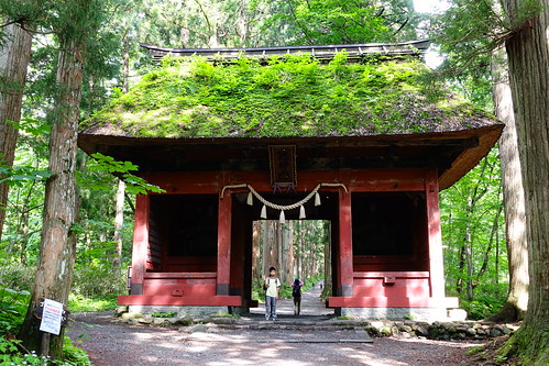 戶隱神社