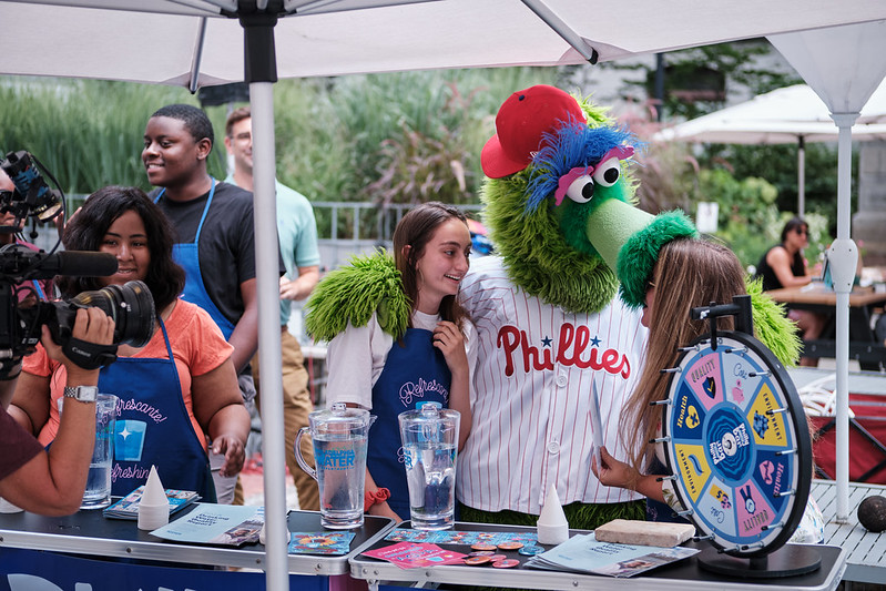 Phila. Water Dept. Commissioner Randy Hayman made his public debut for a special Philly Water Bar appearance featuring the Phillie Phanatic. 