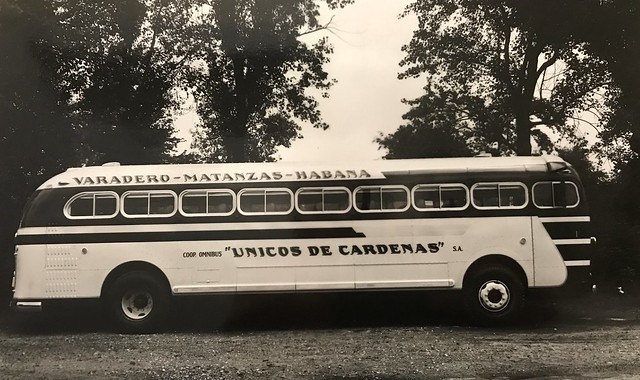 OMNIBUS UNICOS DE CARDENAS No. 1 en 1948