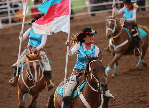 pioneerday rodeo snowflakepioneerdaysrodeo openingceremony arizona taylorrodeogrounds taylorarizona horses flags girls ladies queen