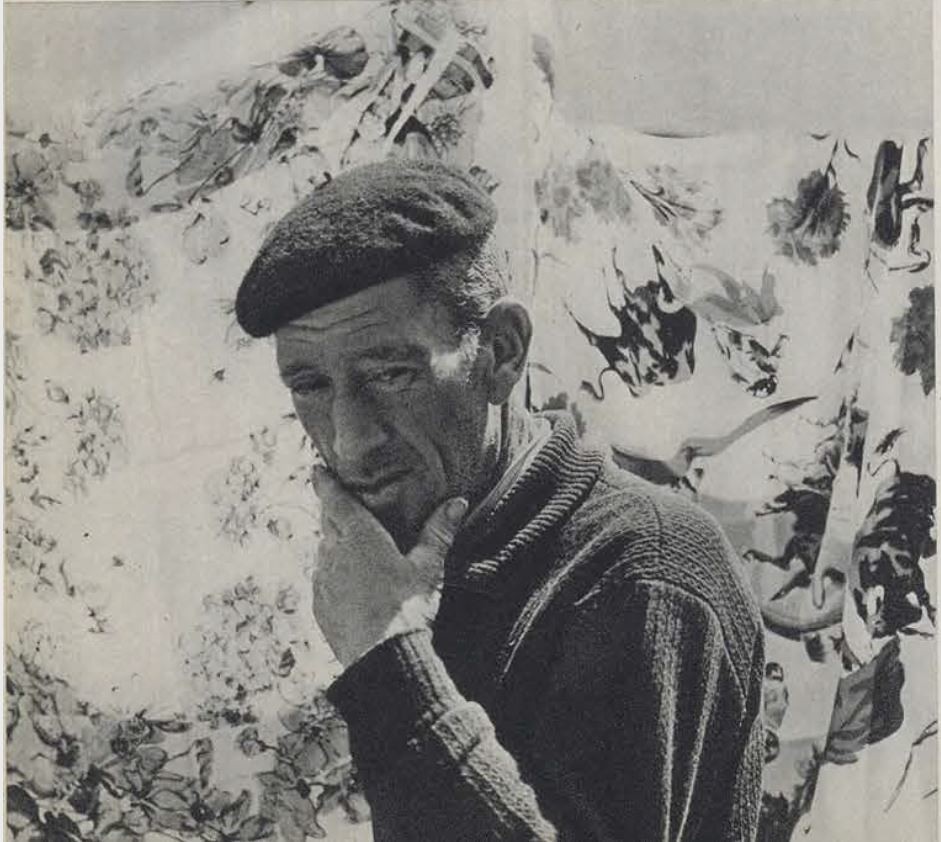 Reportaje sobre el mercadillo del martes en Zocodover con fotos de Ramón Masats. Julio de 1959, Mundo Hispánico