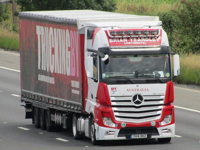 Brian Yeardley Continental, Mercedes Actros YH14XKZ (Australia) On The M62 Westbound
