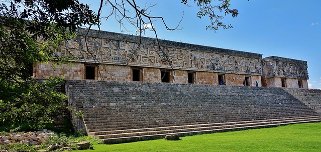 MEXIKO,Yucatán , Uxmal, Der Gouverneurspalast mit tollem Steinrelief, 19149/11808