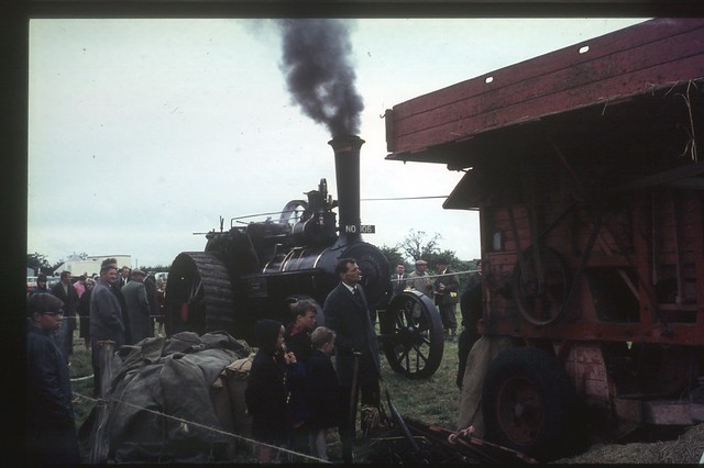 1906 Burrell General Purpose Engine Number 2948 'Dreadnought' running a Ransome Threshing Machine