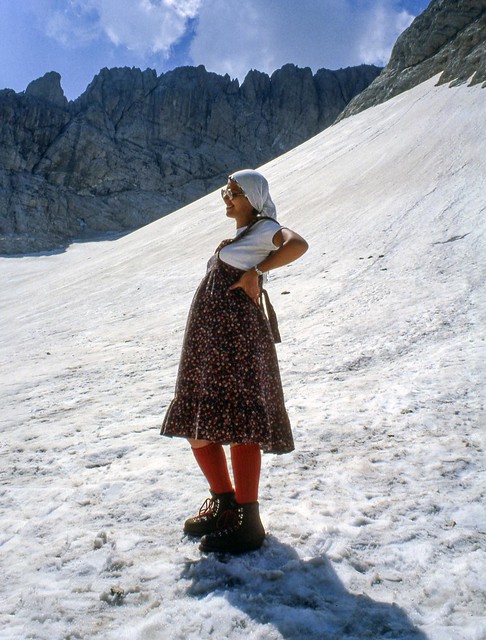 Gravidanza ad alta quota: con la “pancia” sul ghiacciaio del Calderone (luglio 1979)