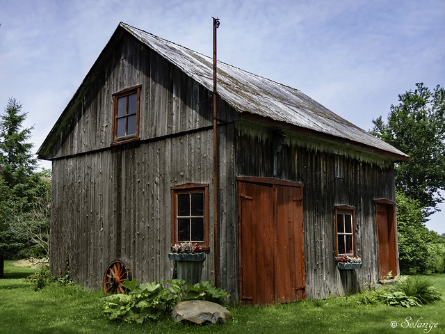 Beautiful 'old' shed/barn