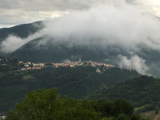 Arrived in Umbria. Some views from our rental in the hills of Cerreto di Spoleto in de Valnerina valley. Lovely nature, birds and cicadas as background music.