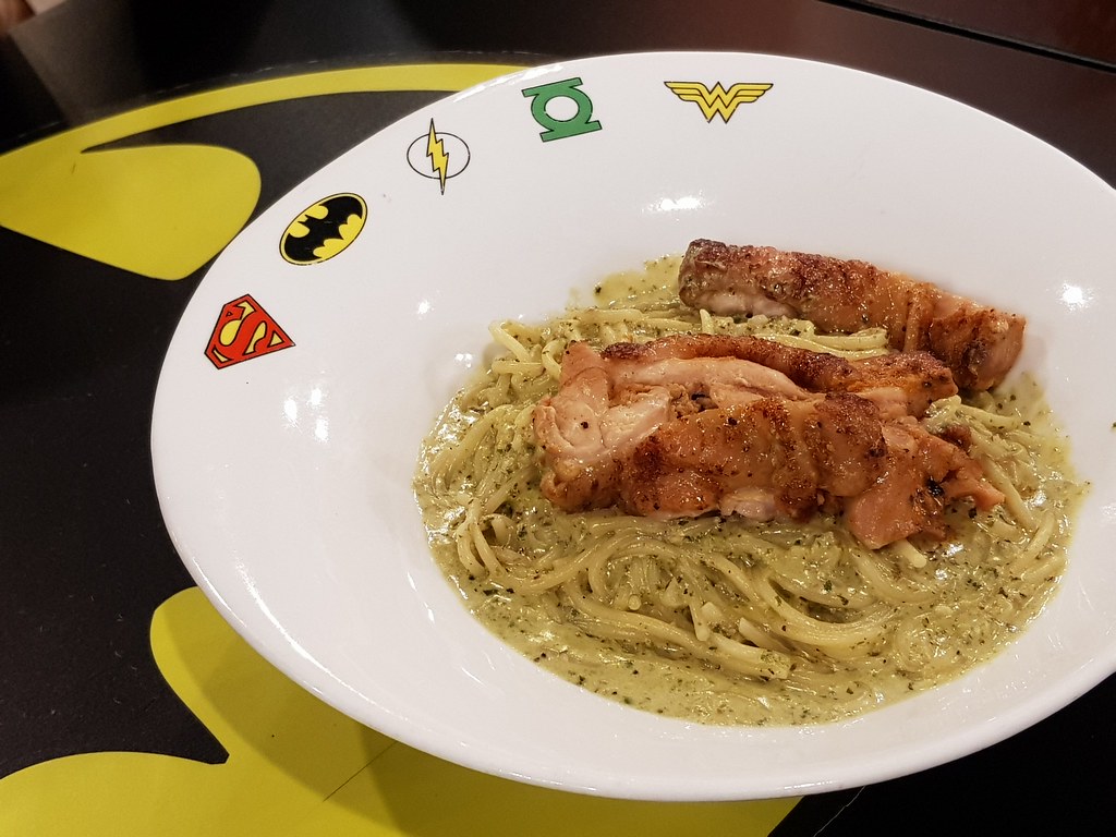 烤鸡肉意大利面食 Grilled Chicken Pesto Pasta set rm$12.99 Ads-on Cuppuccino rm$4 @ DC Comics Superhero Cafe PJ Phileo Damansara Seksyen 16