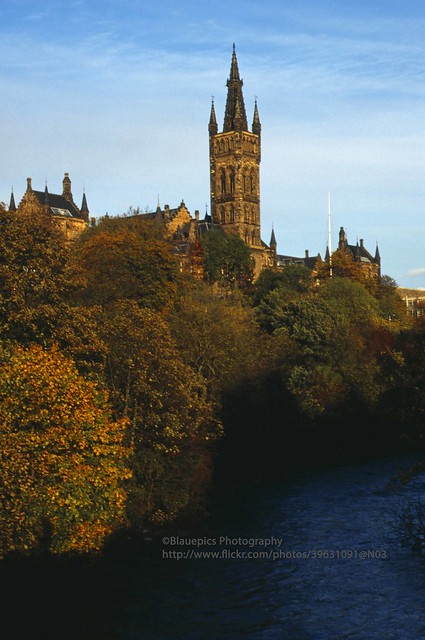 Glasgow, University at river Kelvin
