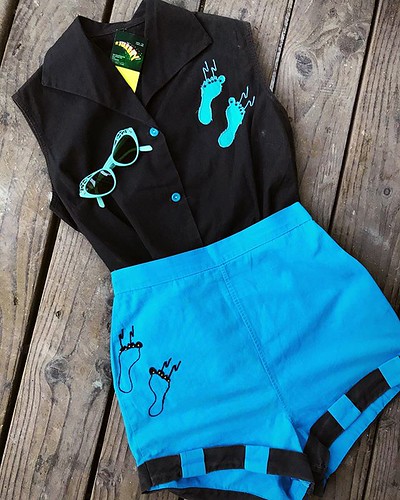How bout these electric feet!! Original 1950s 2 piece novelty dancing feet playsuit (waist 27) available via Instagram and of course the brick and mortar! #stardayvintage #losfeliz #vintageclothingstore #artdeco #vivalasvegas #vlv #pinup #pinupstyle #mcm | by stardayvintage
