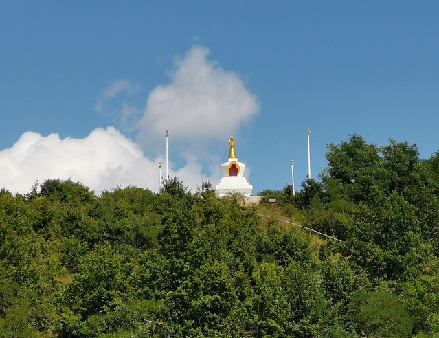 Becske, Stupa