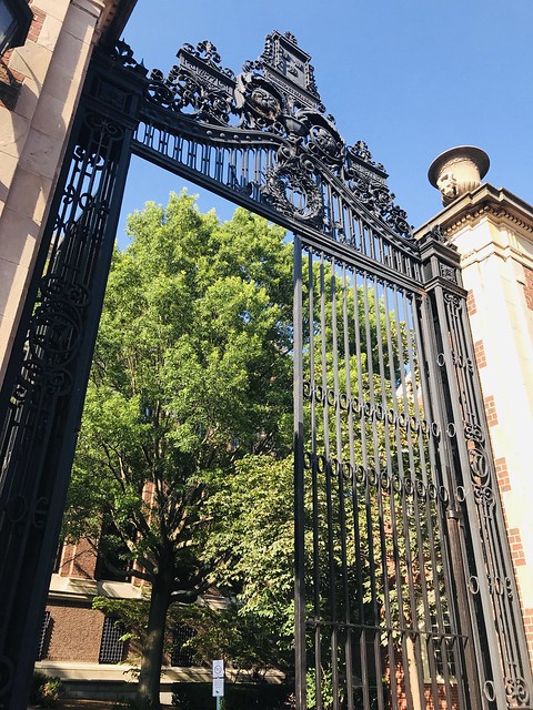 bos-nv 383 Harvard Gate