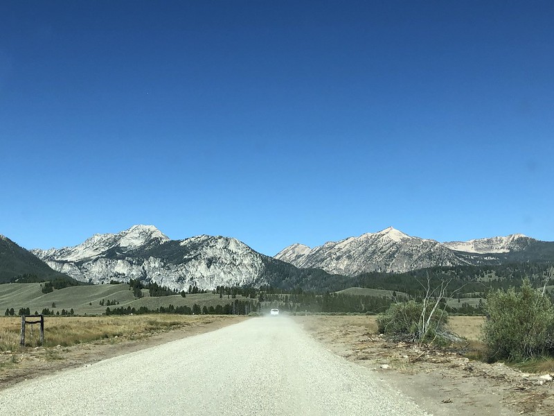 Approaching the Sawtooths