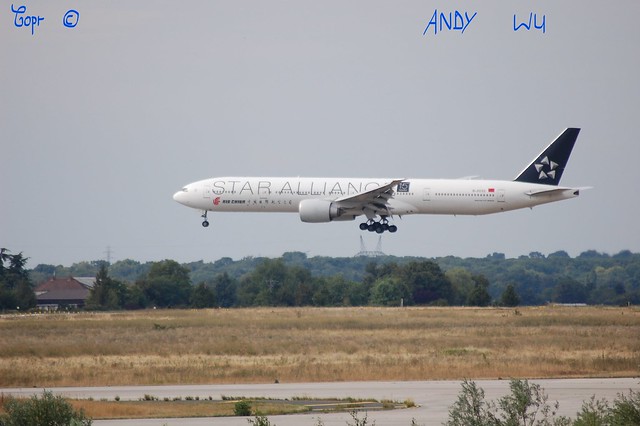 Boeing 777-300ER Air China Star Alliance Livery
