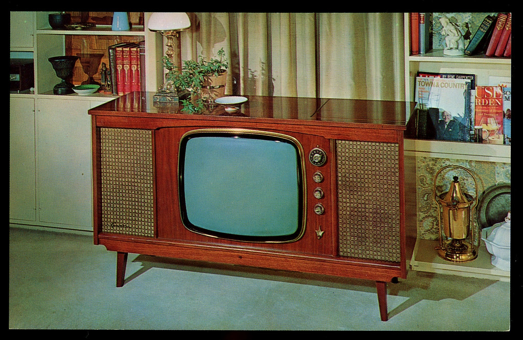 Телевизор 70
