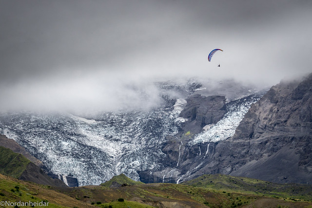 Glacier view flying