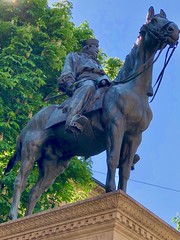 Italie, Bologne, Via dell'Indipendenza, monument à Giuseppe Garibaldi