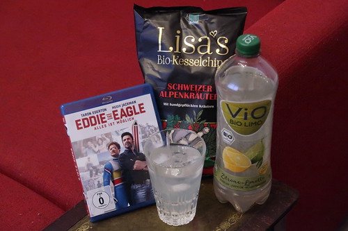 Zitronen-Limetten-Limonade und Alpenkräuter Chips zum Film "Eddie the Eagle - Alles ist möglich"