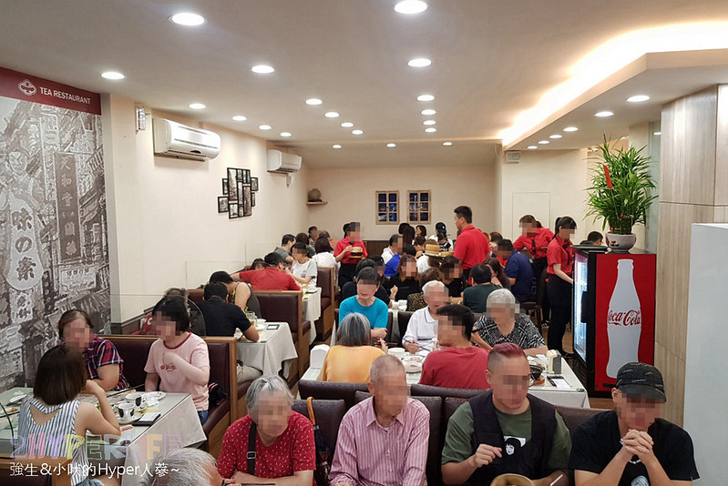 最新推播訊息：香港老闆開的超人氣茶餐廳，中午11點半不到店內就座無虛席！利用蒸煮方式呈現少油港式料理難怪生意超好～
