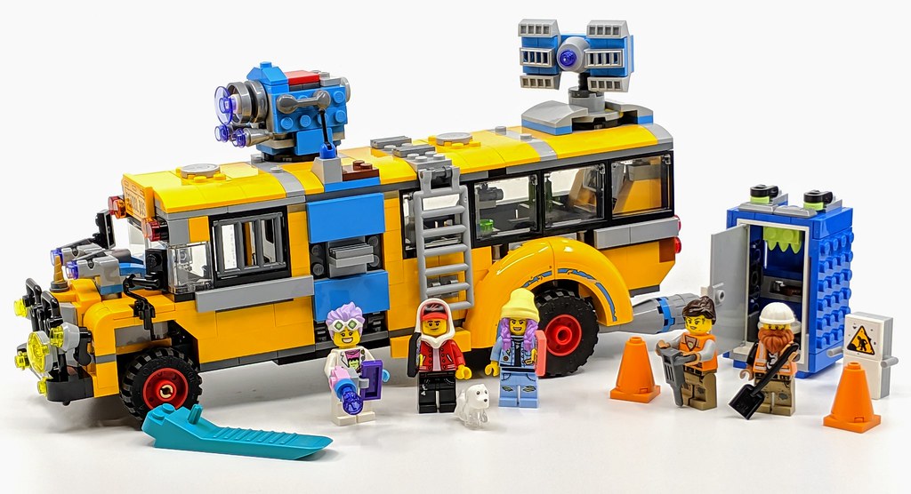 70423 for sale online LEGO Paranormal Intercept Bus 3000 Hidden Side
