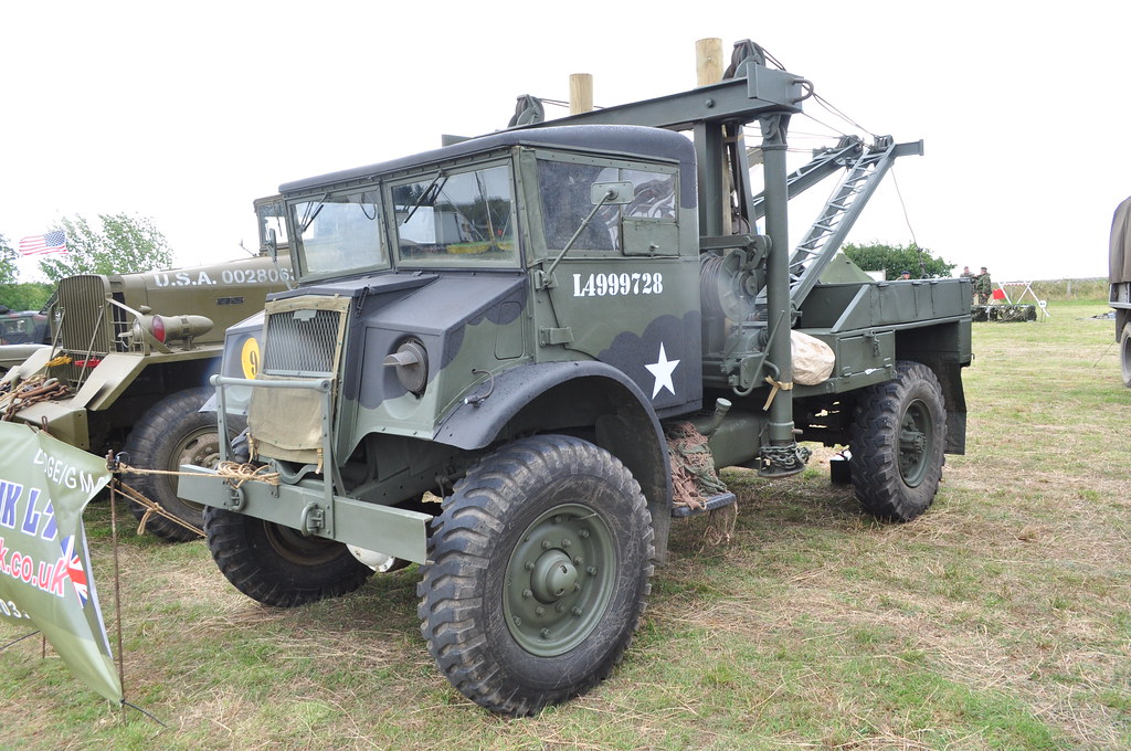 CMP Chevrolet C60S Garwood Wrecker | Echoes of History 10-08… | Flickr